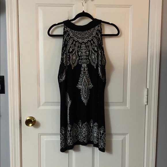 Monroe & Main Black and White Tunic Top - Picture 1 of 6